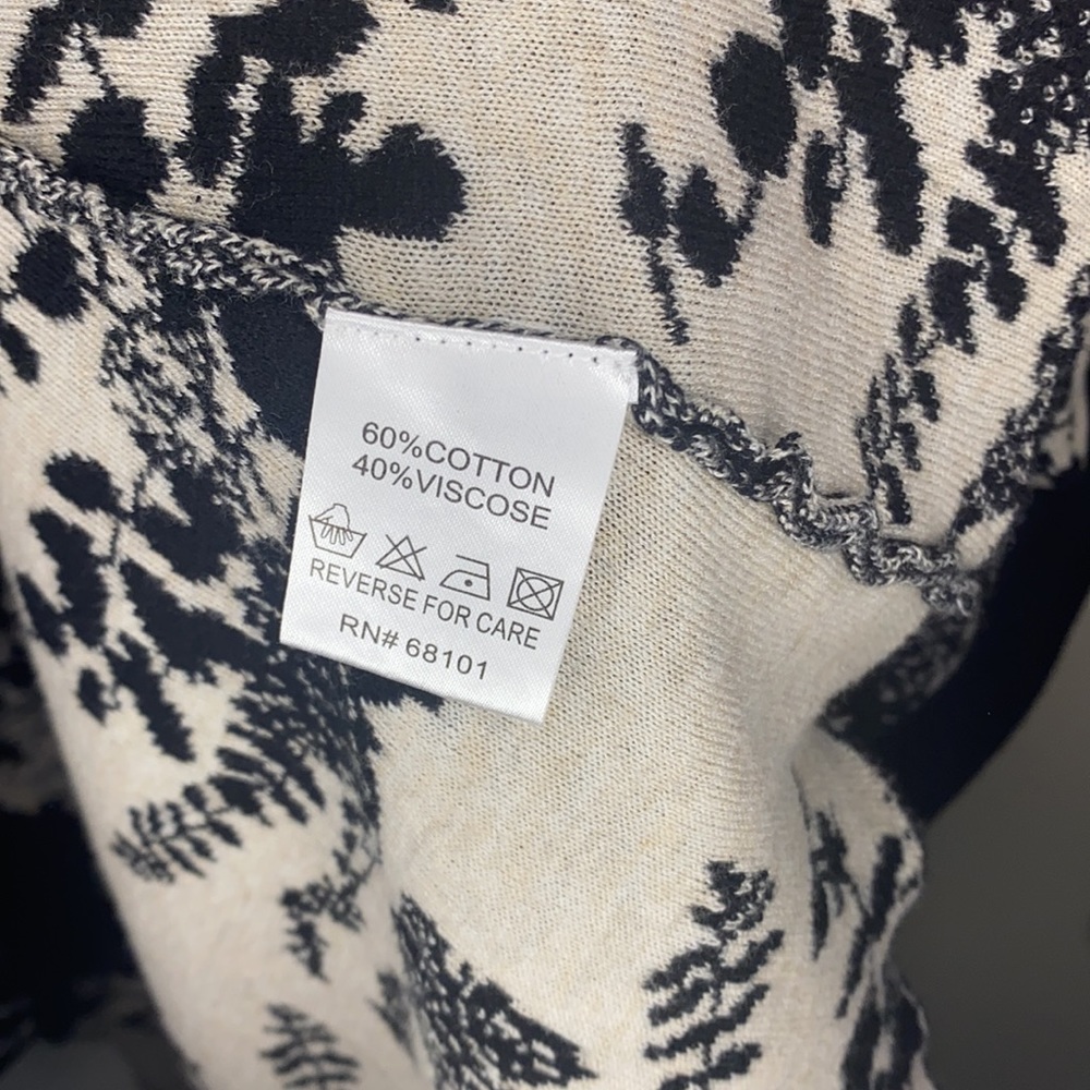 Cardigan - Picture 4 of 4